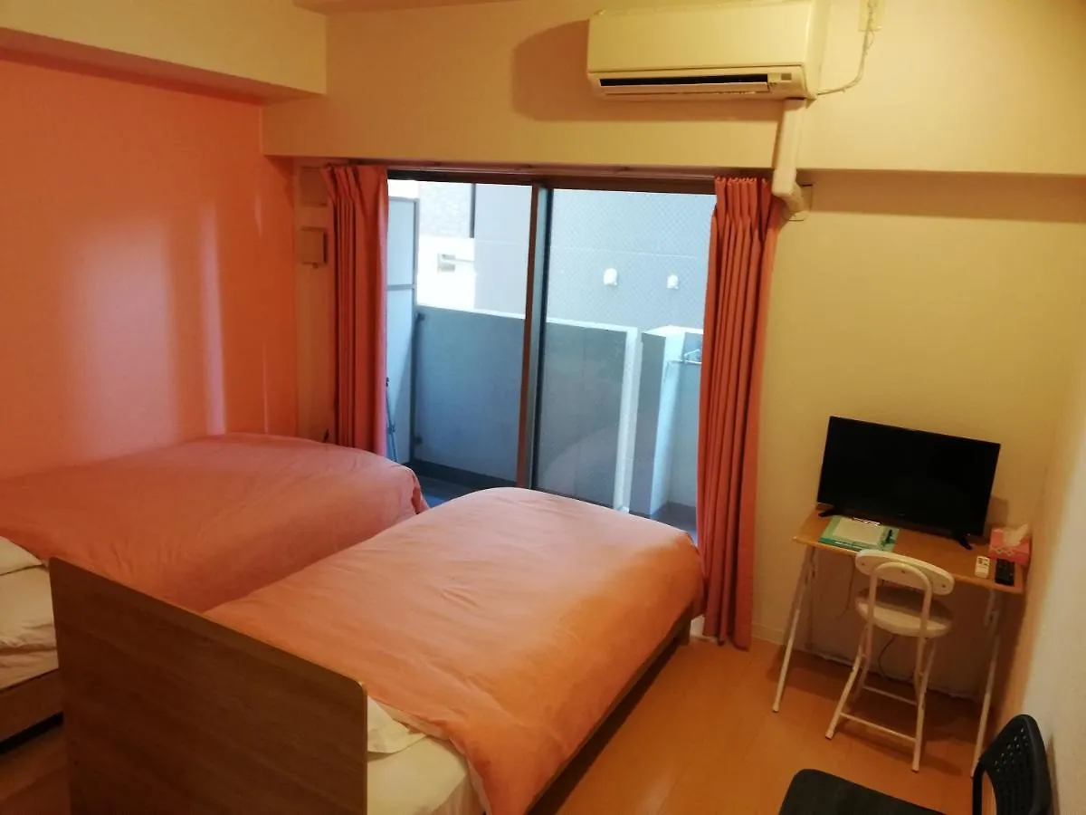 Serenite Nanbanishi 208 Osaka Apartment